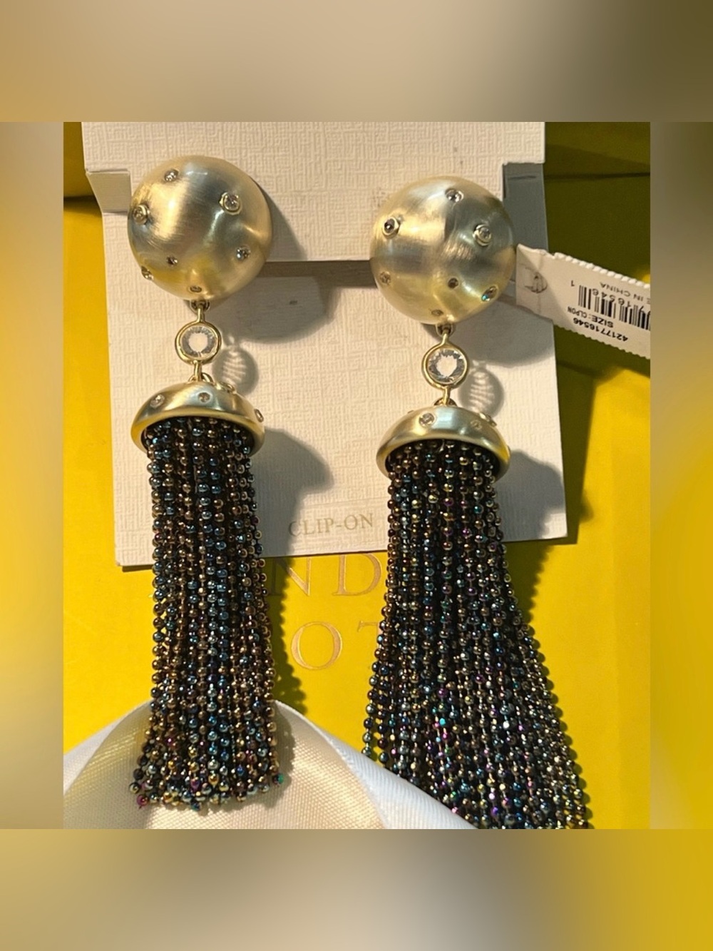 NWT Kendra Scott Sue Earrings Rare & Retired Yellow Gold Neiman Marcus Exclusive